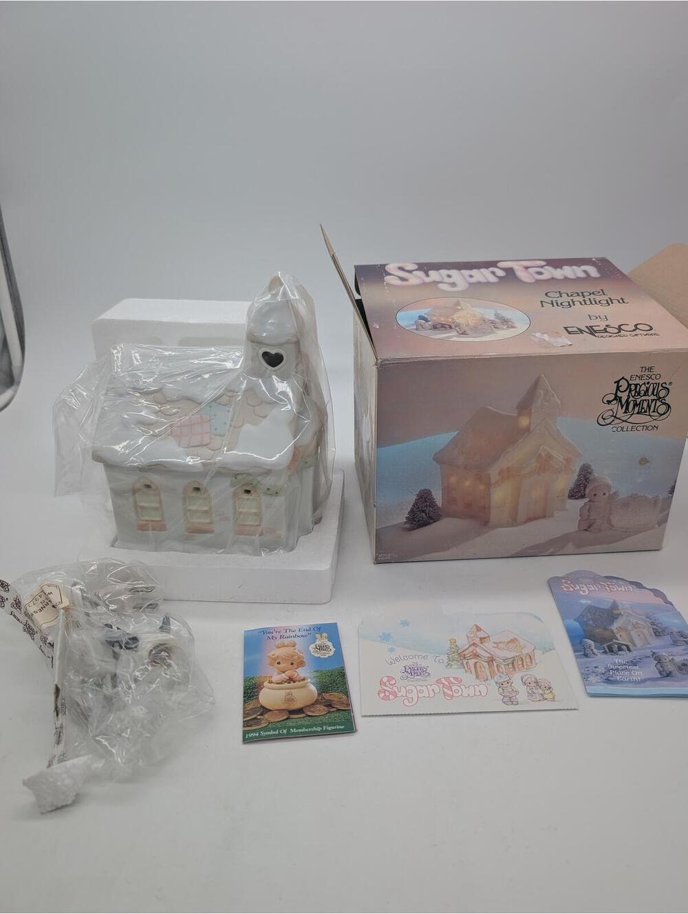 Precious Moments Sugar Town Florinda's Flower Shop Porcelain Lighted Buildig Box